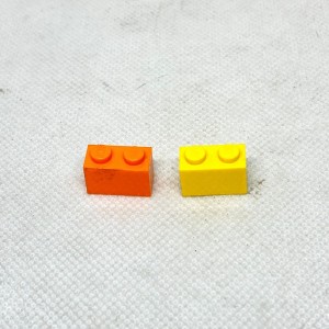 橙色lego x19件 (2x1) + 黃色lego x11件 (2x1)